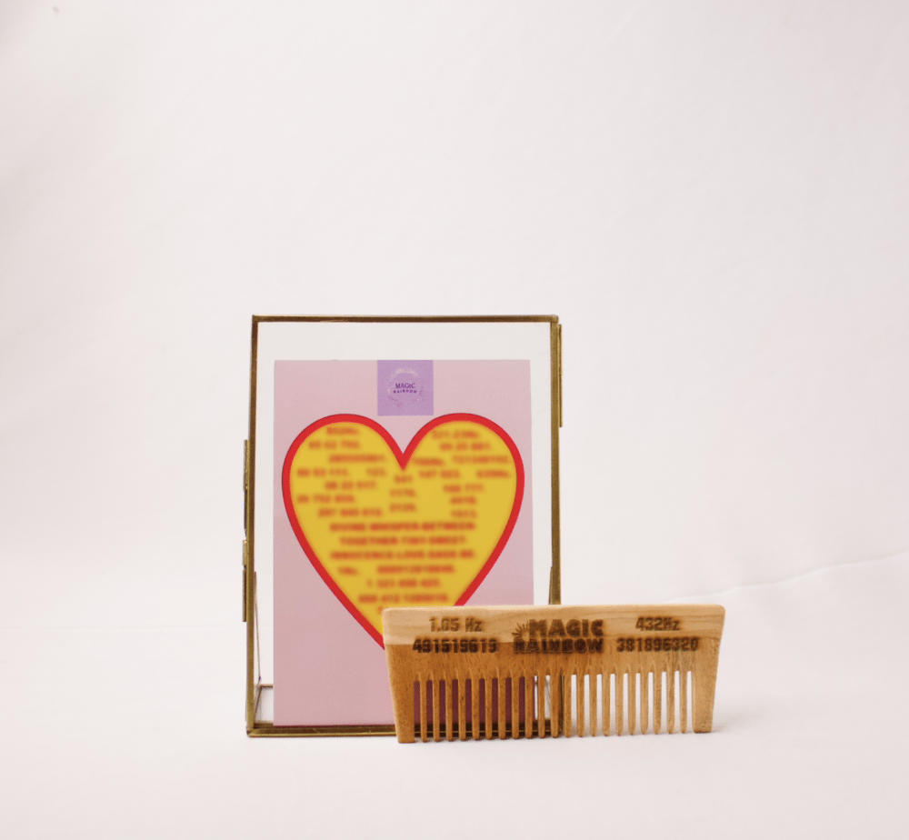 Relationship frame + Switchword Neem Comb